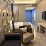 اتاق دو نفره هتل رویال سون وان با فضای نشیمن