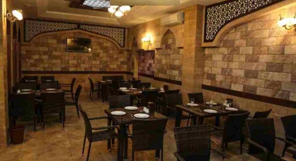فضای داخلی رستوران هتل رویال باکو